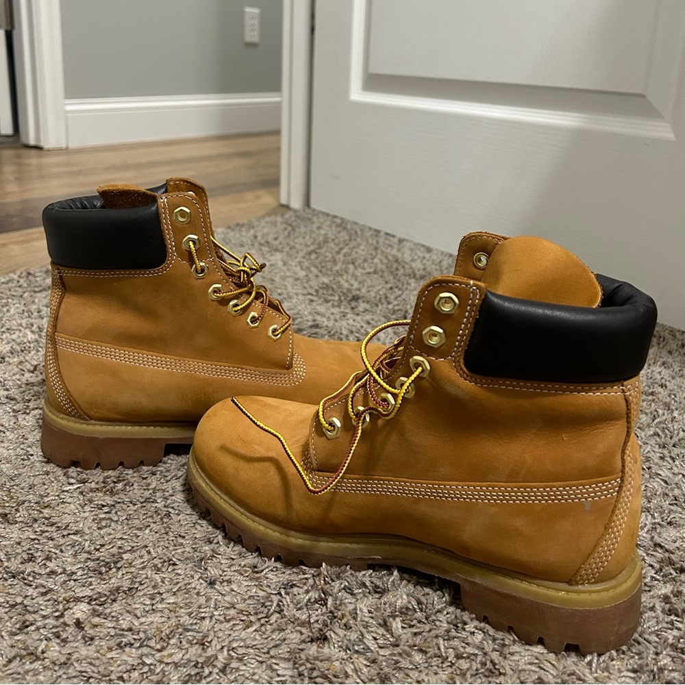 Timberland boots size 7M